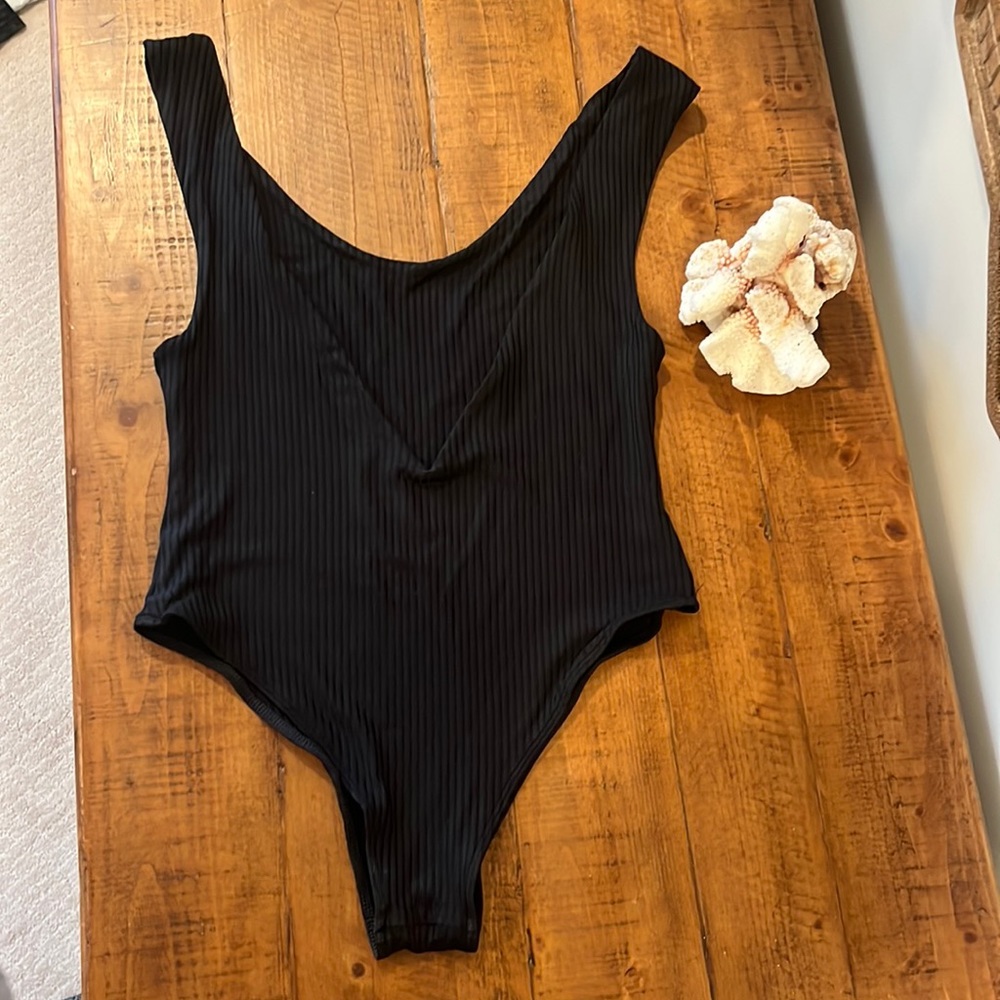 Chelsea Kauai x Away The Day one piece swimsuit, small
